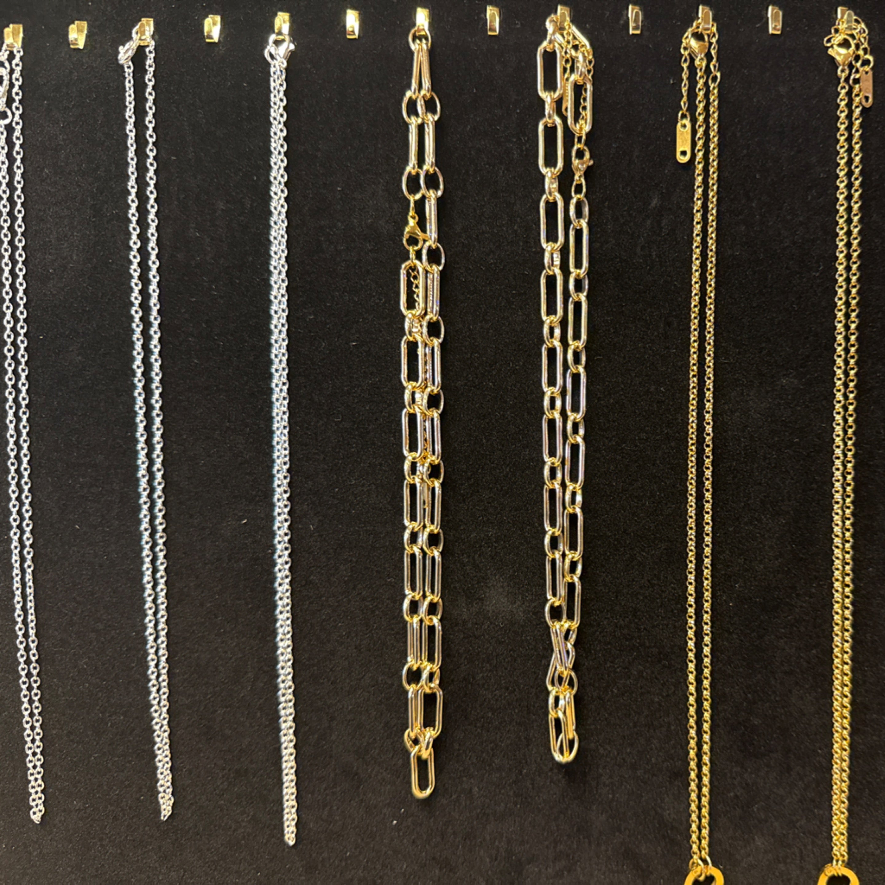 charm necklace /asst styles