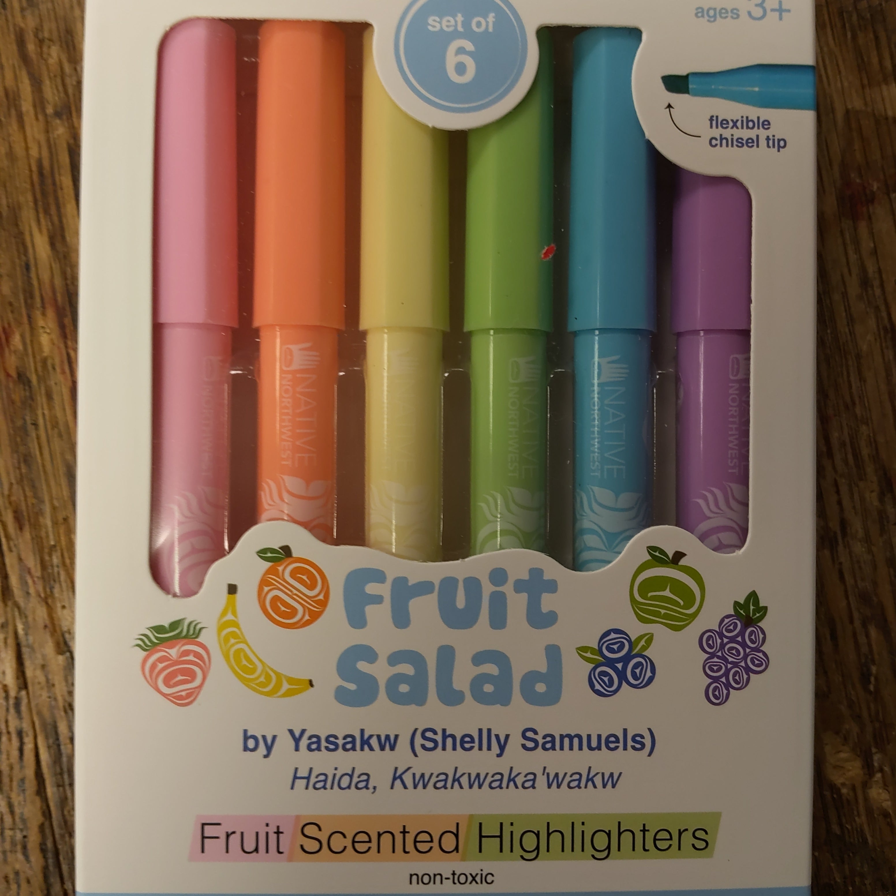 Fruit scented Highlighters