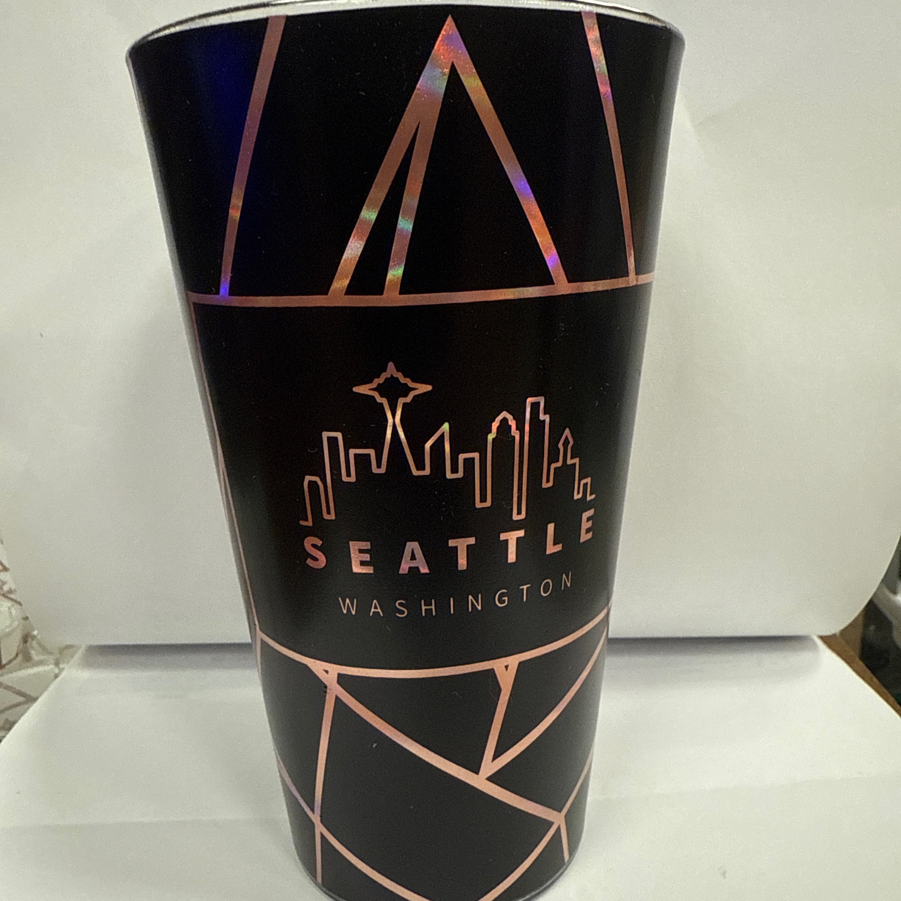 31300 Pint Glass Rose Gold Black