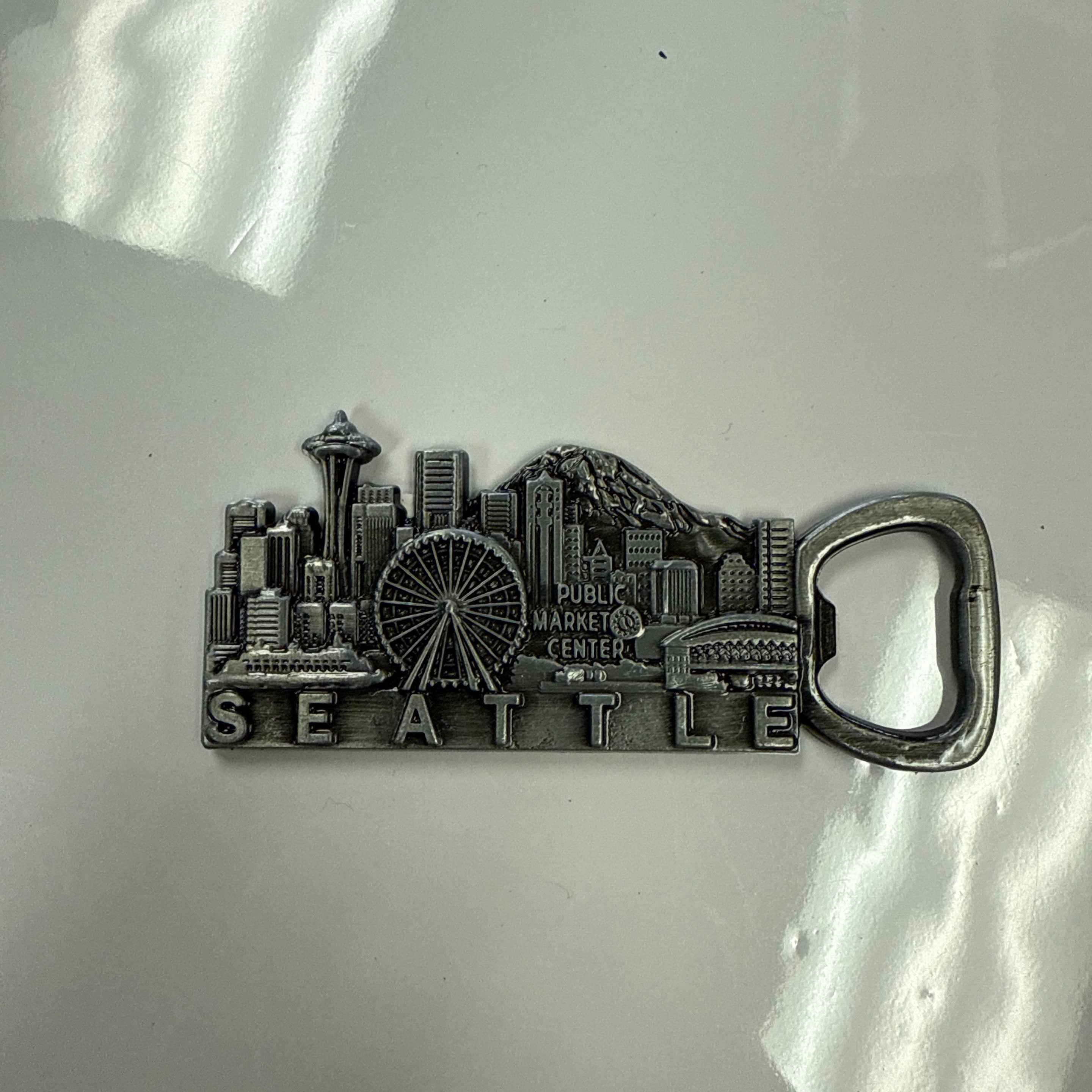 22142 Sea Skyline Shaped Silver Metal Magnet