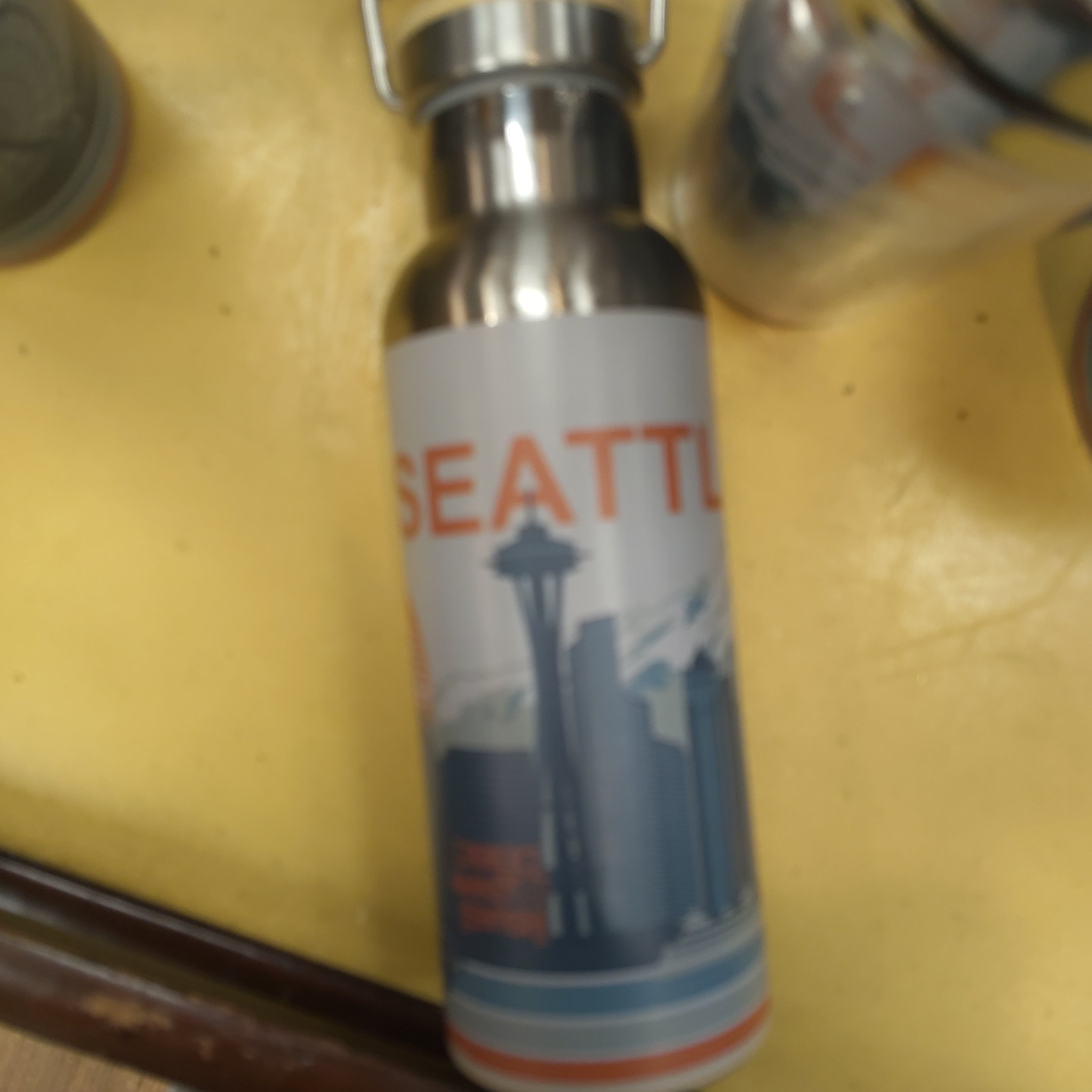 40128 Sea bottom line water bottle
