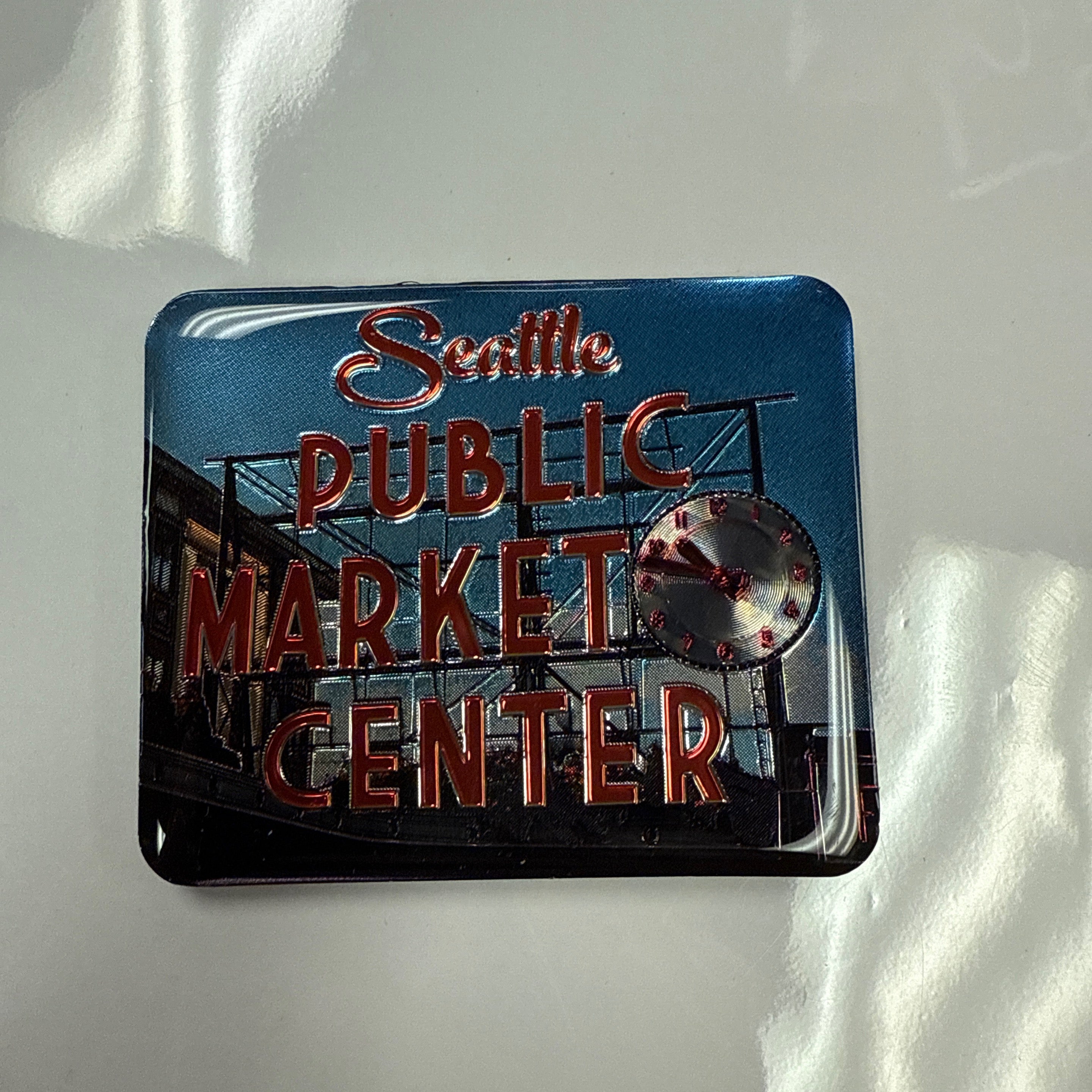 22310 Public Mkt Epoxy Sheen Sml Magnet